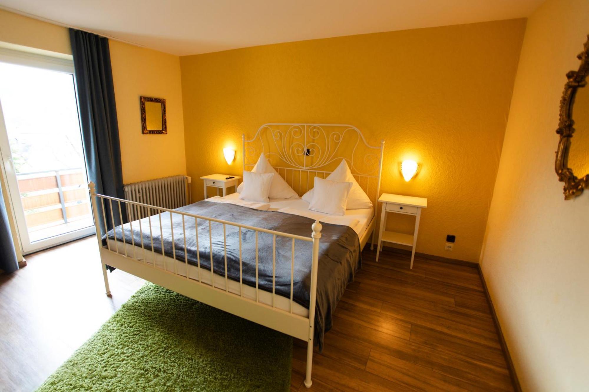 Ratskeller Hotel & Restaurant Kröv エクステリア 写真