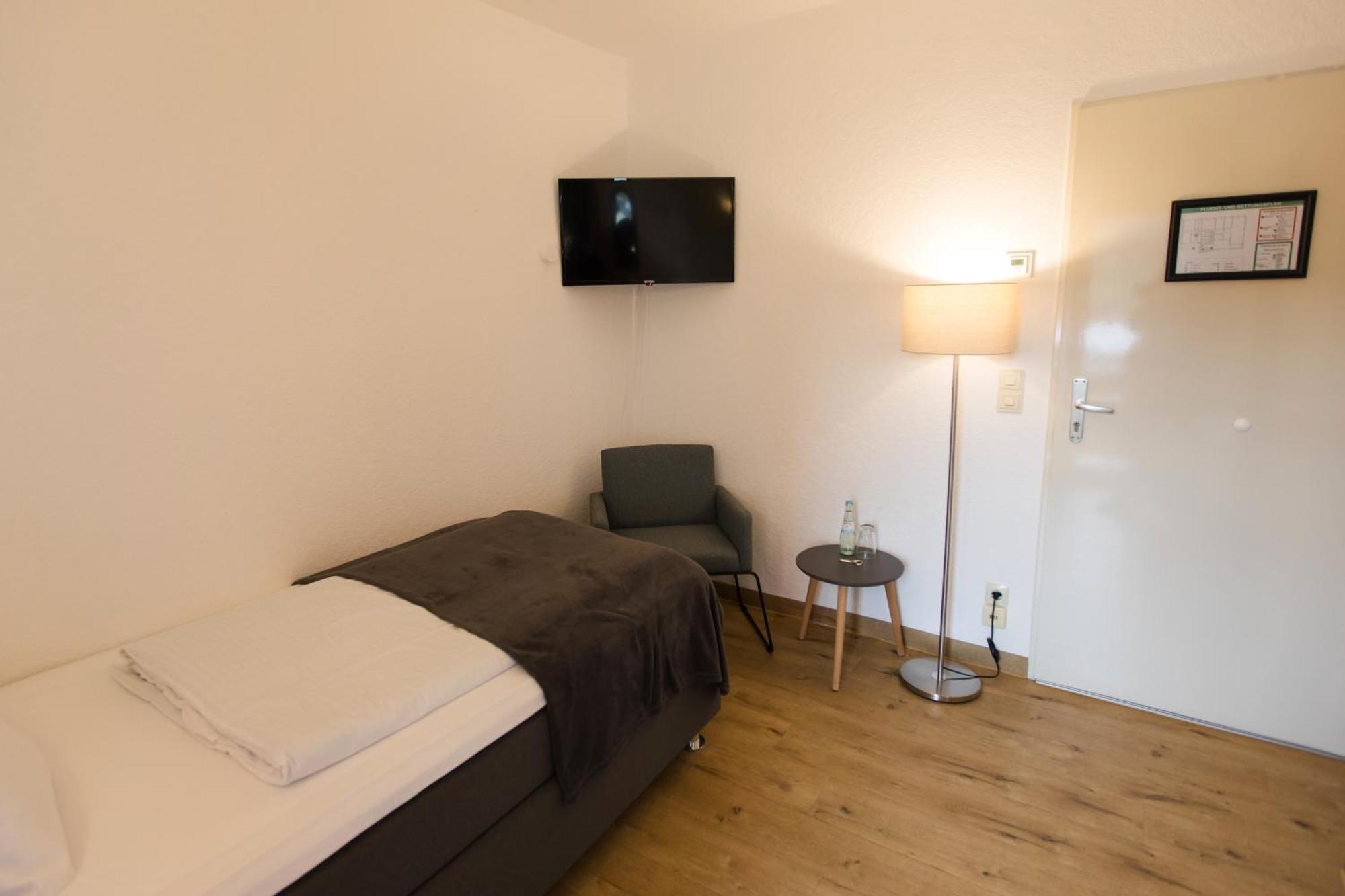 Ratskeller Hotel & Restaurant Kröv エクステリア 写真