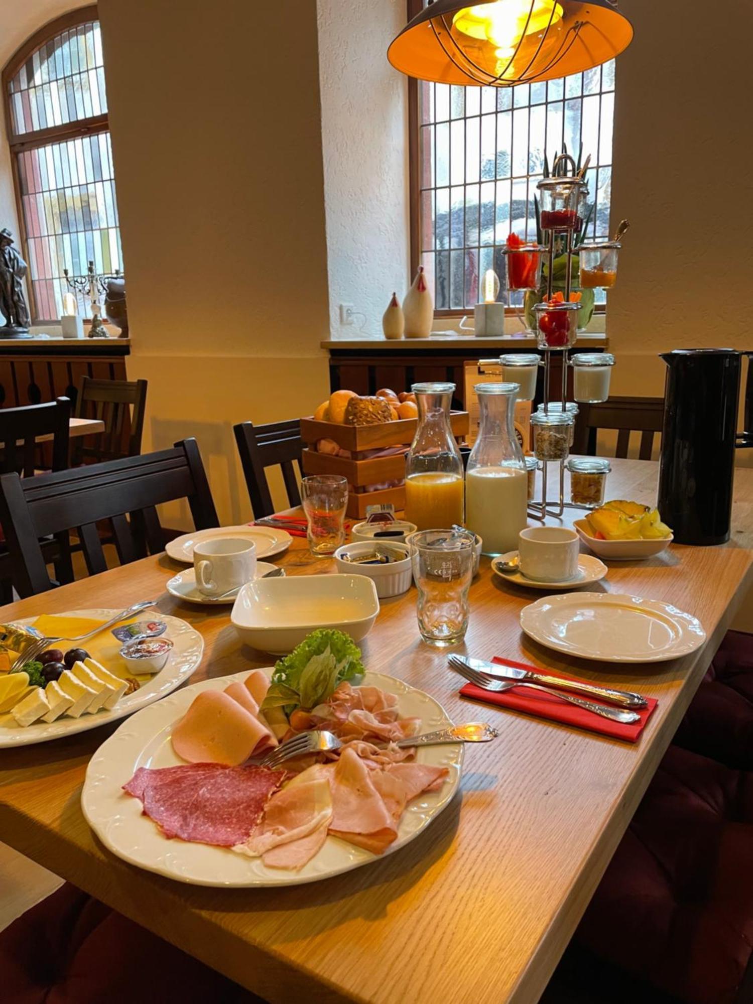 Ratskeller Hotel & Restaurant Kröv エクステリア 写真